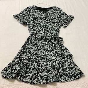 Elegant black dress with white/blue flowers